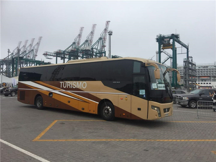 智利45座大巴车2.jpg
