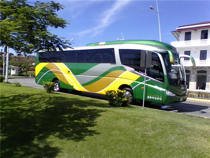 52座大巴 bus.jpg