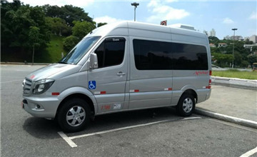 巴西15座旅游车