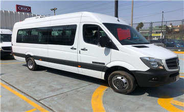 秘鲁15-19座奔驰旅游用车