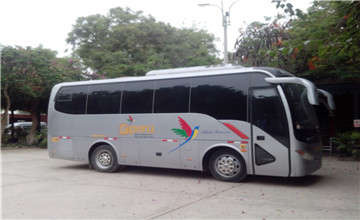 秘鲁30座旅游用车