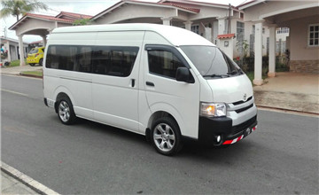 巴拿马12座旅游车
